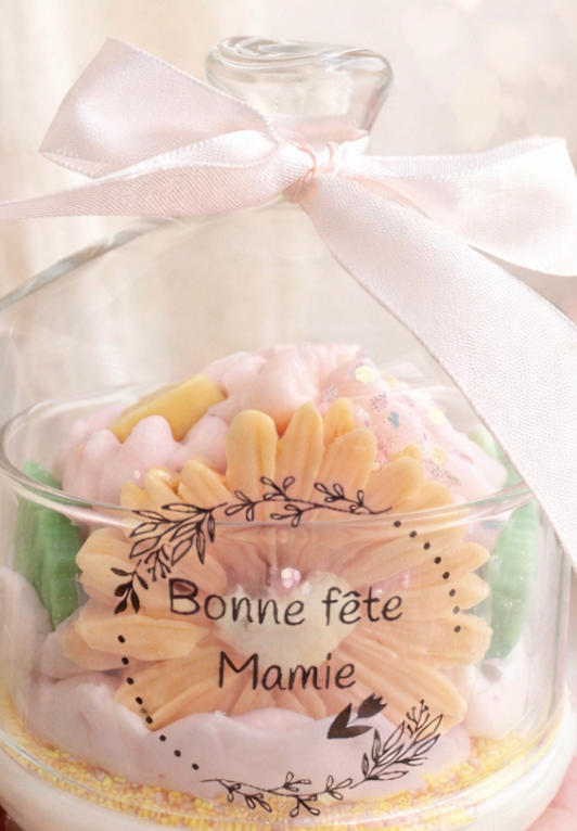 Bougie Gourmande "Cœur de Mamie" – Édition Spéciale Fête des Grand-Mères 2 Bougie Gourmande "Cœur de Mamie" – Édition Spéciale Fête des Grand-Mères – Image 2